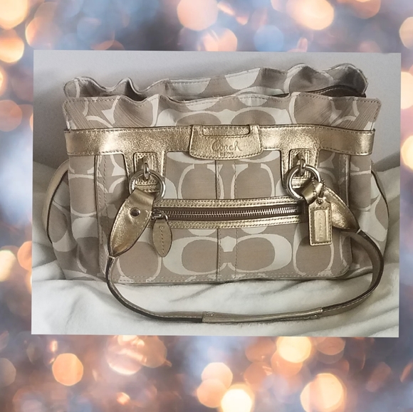 Coach Handbags - EUC COACH Hand Shoulder Bag